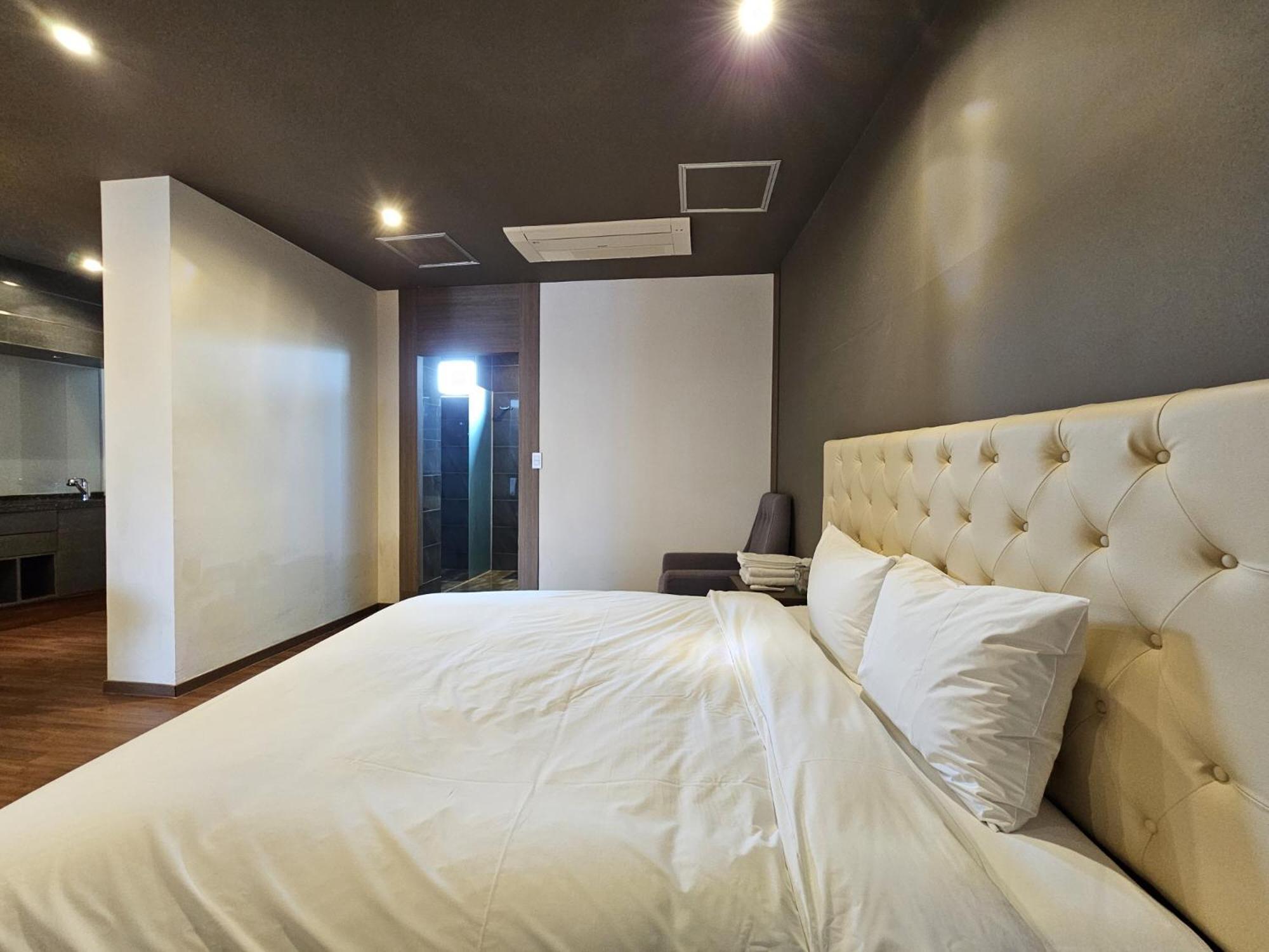 Jeju Hotel Scarboro Seogwipo Exterior foto